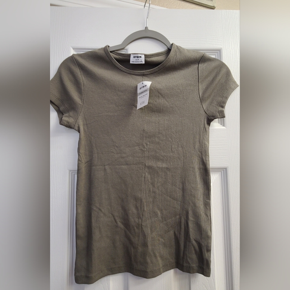 Cotton On ribbed t shirt small